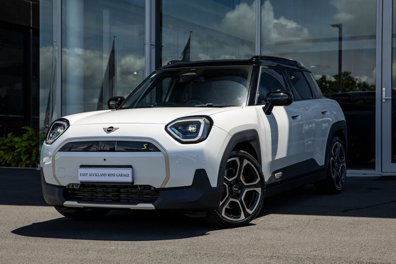 2025 MINI Aceman SE Full electric Favoured