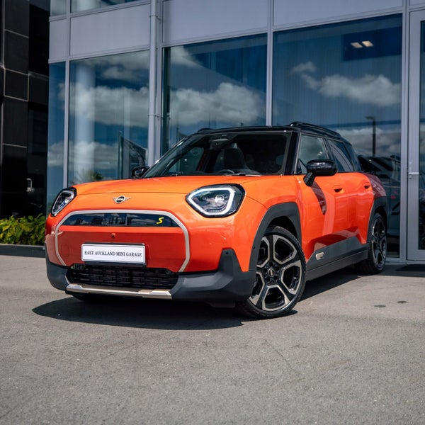 2025 MINI Aceman SE Full electric Favoured