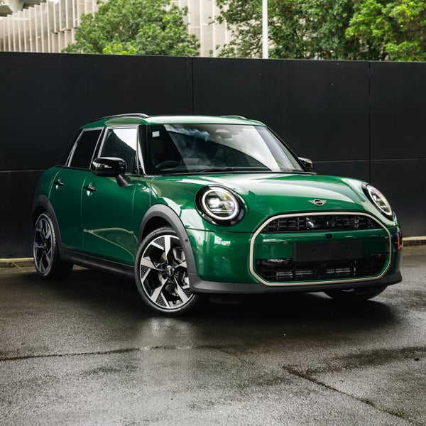 2025 MINI Cooper 5 Door Hatch Favoured