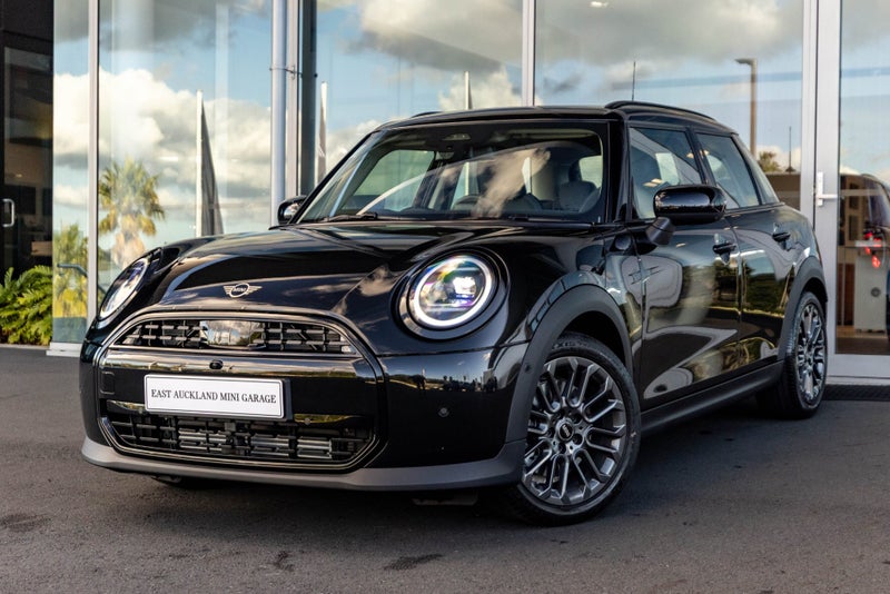 2025 MINI Cooper C 5-Door Classic