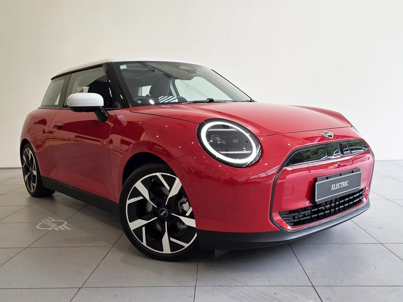 2025 MINI Cooper E Classic
