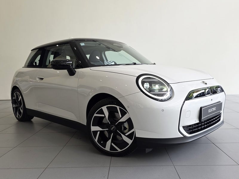 2025 MINI Cooper E - Classic