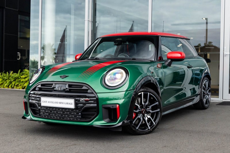 2025 MINI Cooper JCW 3-Door Favoured