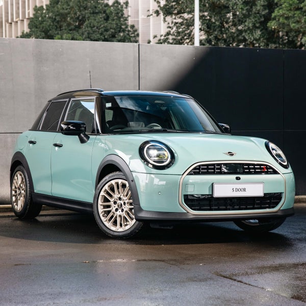 2025 MINI Cooper S Favoured