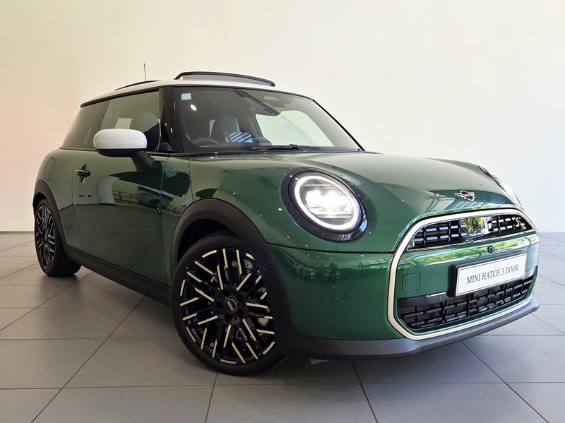2025 MINI Cooper S Favoured Spec 3dr
