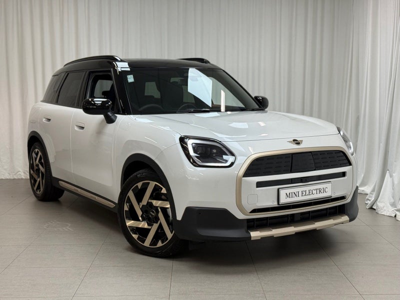 2025 MINI Countryman Countryman E Favoured