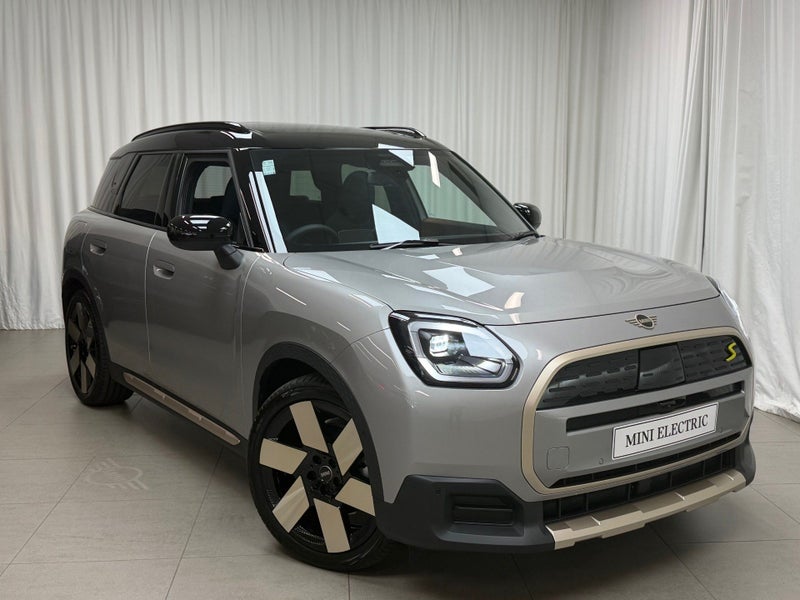 2025 MINI Countryman Countryman SE ALL4 Favoured