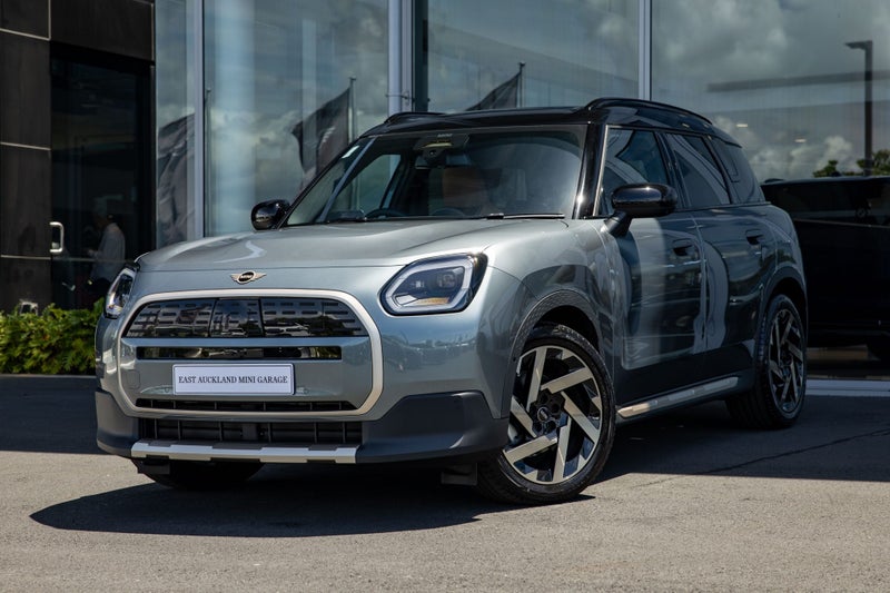 2025 MINI Countryman E Full Electric Favoured Trim