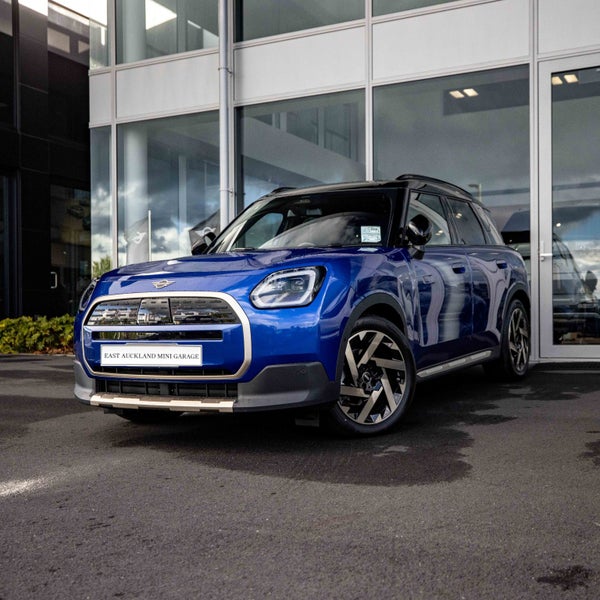2025 MINI Countryman E Full Electric Favoured Trim