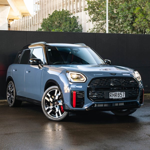 2025 MINI Countryman JCW ALL4 Favoured