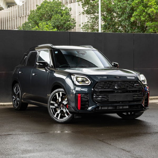 2025 MINI Countryman JCW ALL4 Favoured