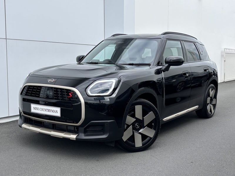 2025 MINI Countryman S All4 Favoured