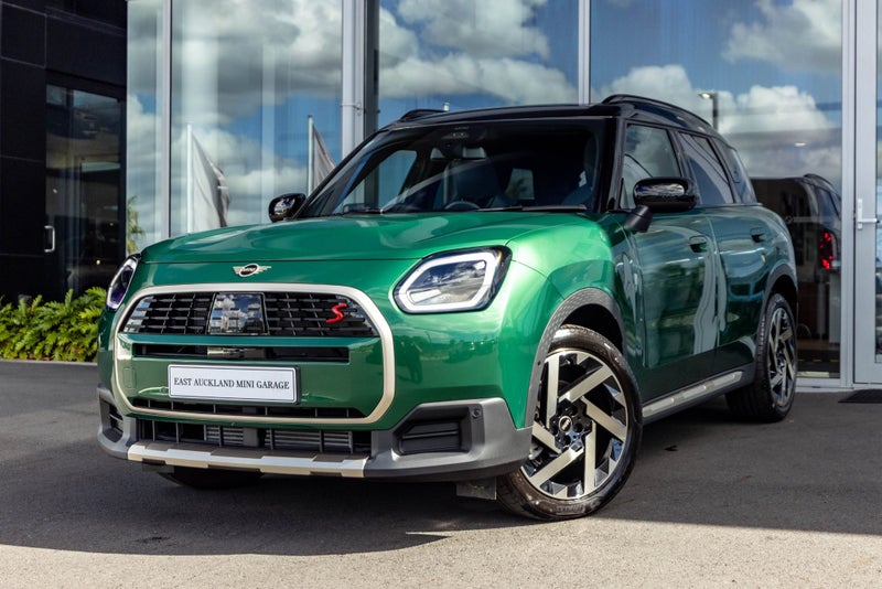 2025 MINI Countryman S ALL4 Favoured