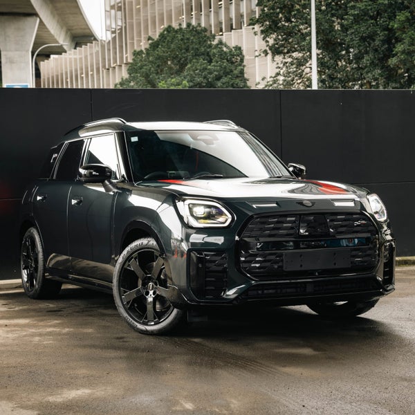 2025 MINI Countryman SE ALL4 JCW Favoured