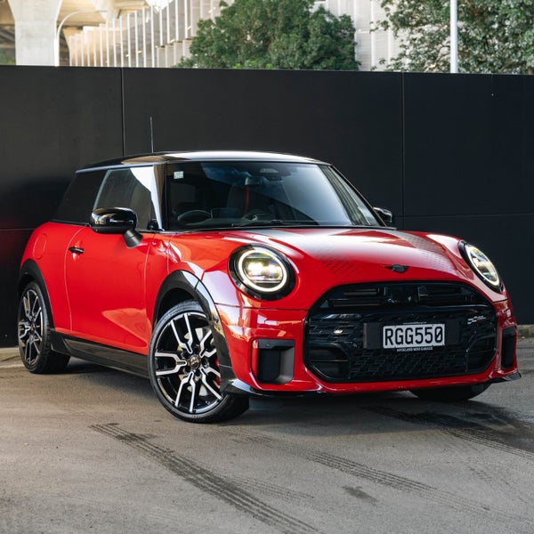 2025 MINI JCW 3 Door Hatch Favoured