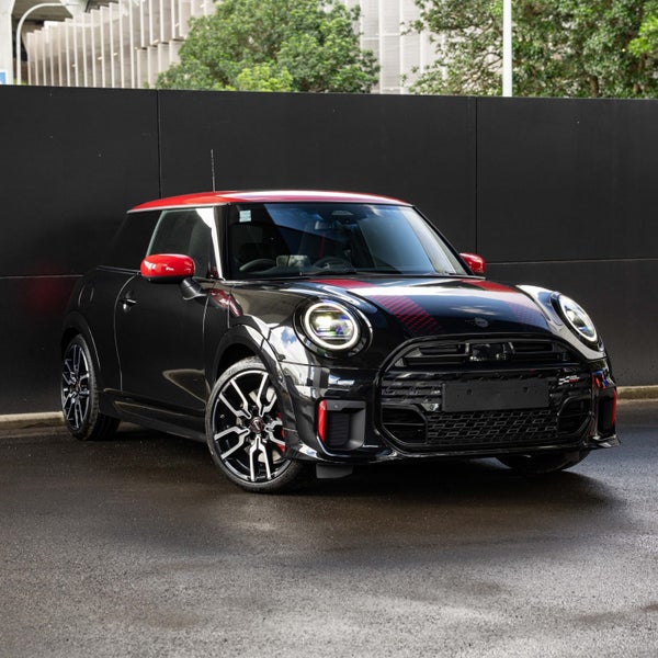 2025 MINI JCW 3 Door Hatch Favoured