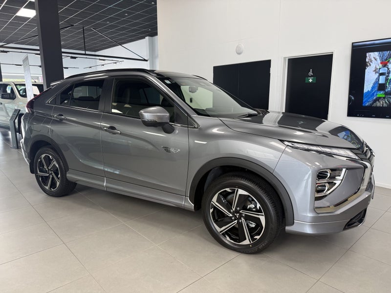2025 Mitsubishi Eclipse Cross PHEV VRX 4WD