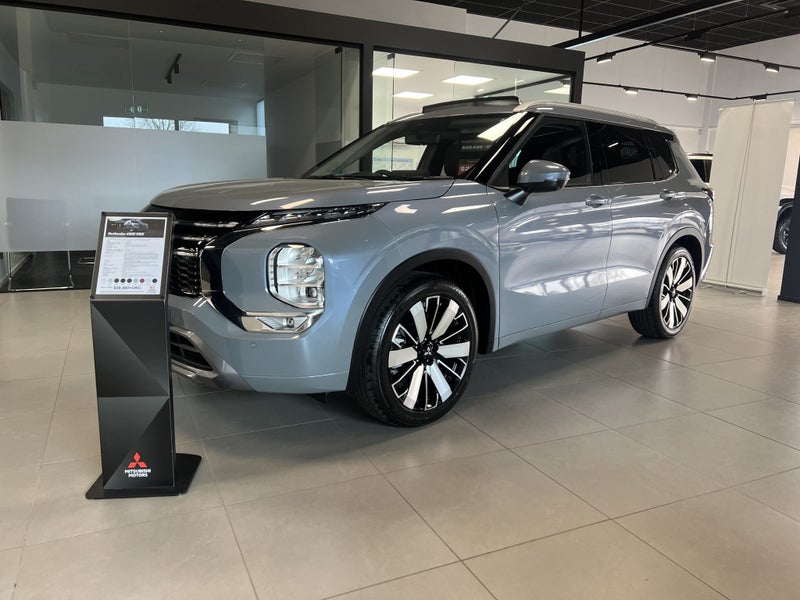 2025 Mitsubishi Outlander 2.5P VRX 4WD CVT