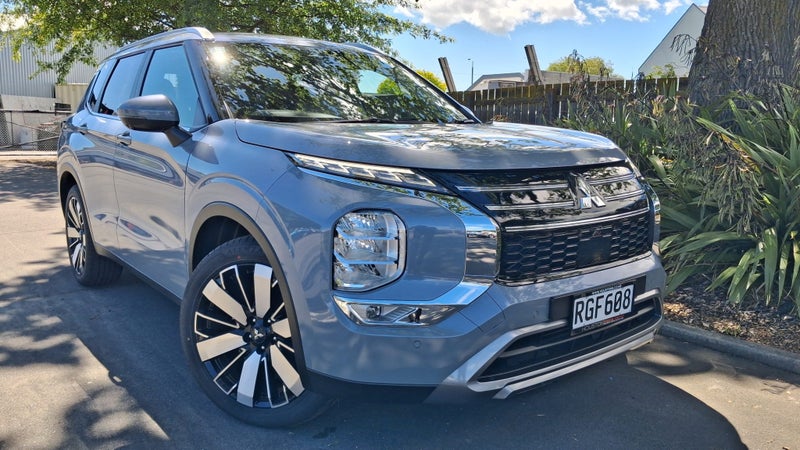 2025 Mitsubishi Outlander 2.5P XLS 2WD CVT