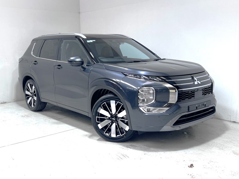 2025 Mitsubishi Outlander EXCEED 2.5 4WD - NEW...