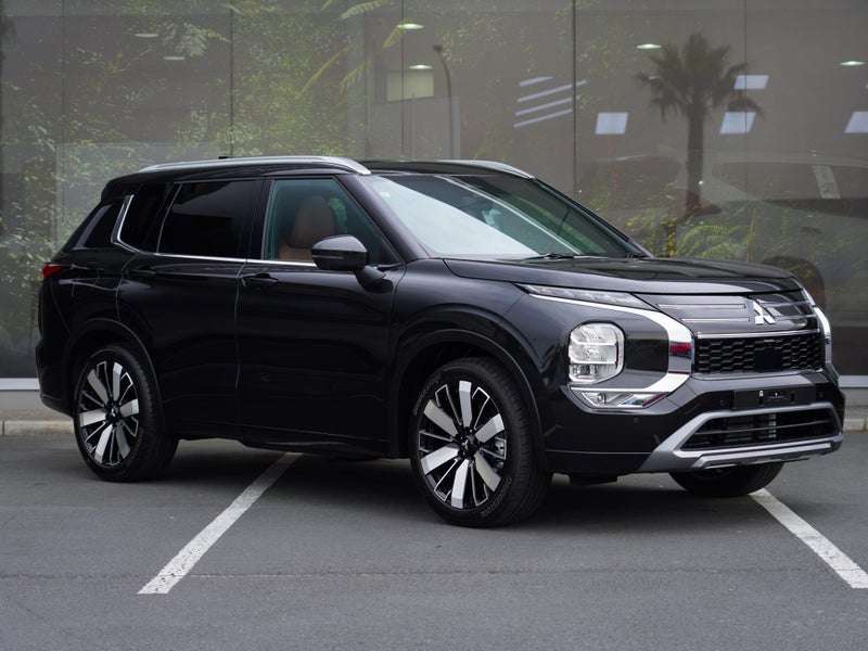 2025 Mitsubishi Outlander EXCEED 2.5 PETROL 2WD...