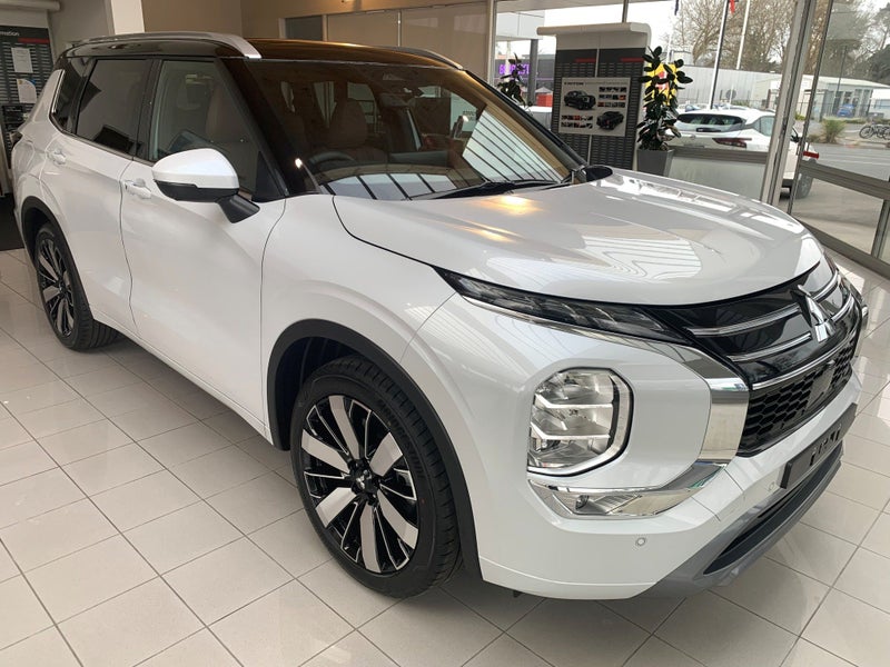 2025 Mitsubishi Outlander EXCEED 2.5P/4WD/CVT