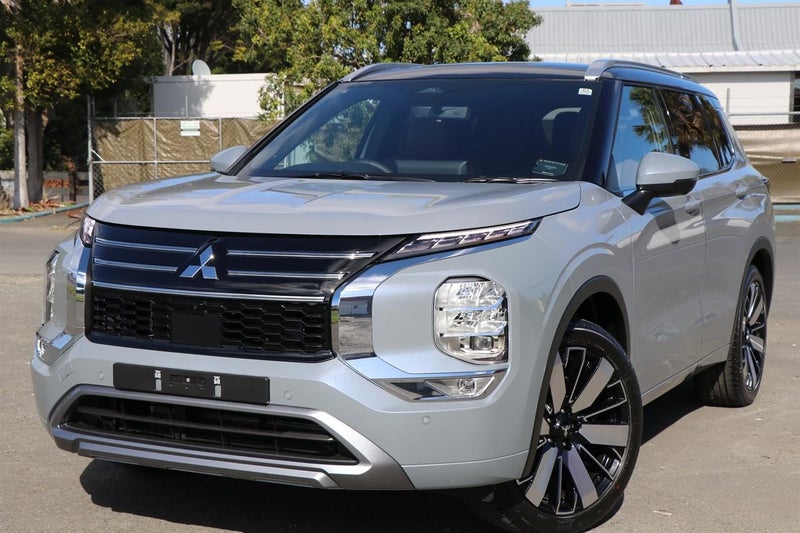 2025 Mitsubishi Outlander EXCEED 2.5P/4WD/CVT