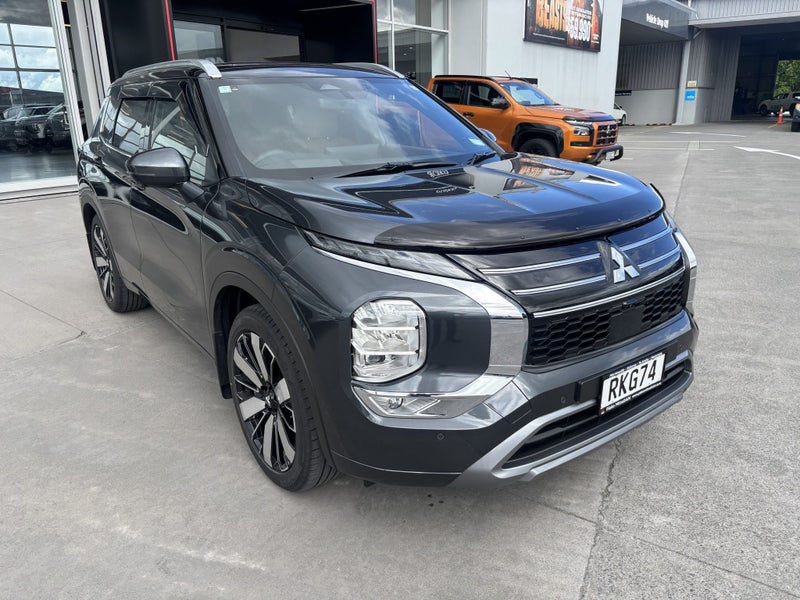 2025 Mitsubishi Outlander EXCEED 4WD