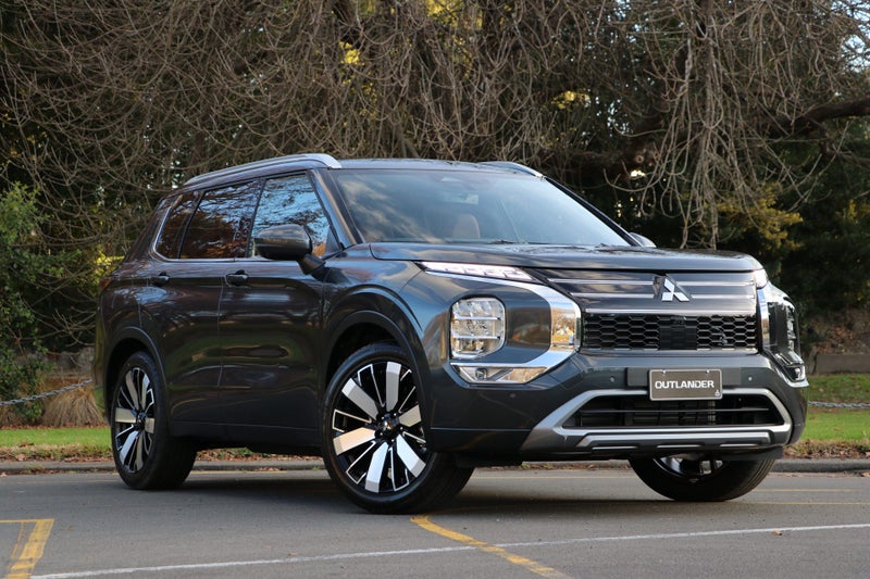 2025 Mitsubishi Outlander Exceed 4WD (S-AWC)