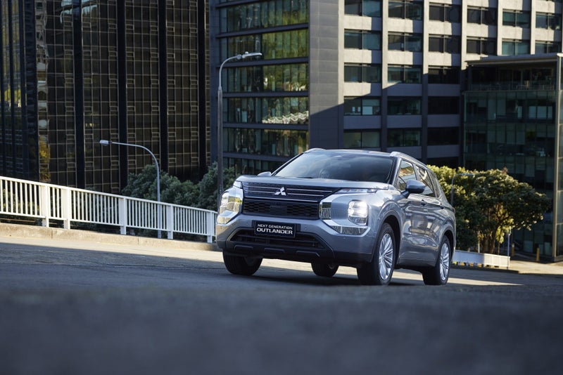 2025 Mitsubishi Outlander LS 2.5L 4wd 5str