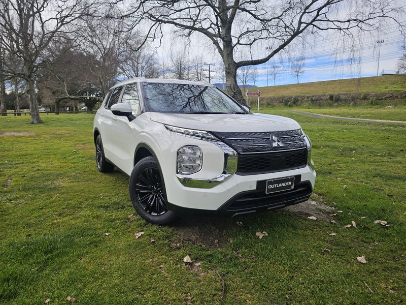 2025 Mitsubishi Outlander LS 2.5P/CVT