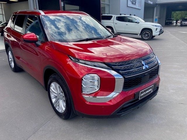 2025 Mitsubishi Outlander LS 2WD Pre Reg