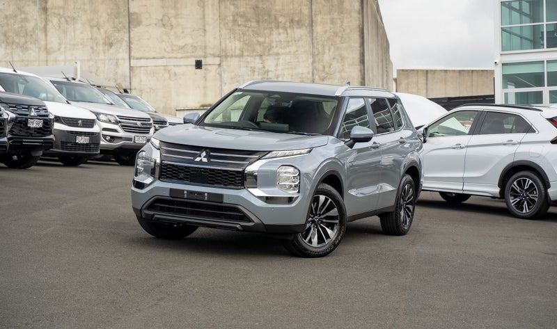 2025 Mitsubishi Outlander Ls Phev/4Wd/At