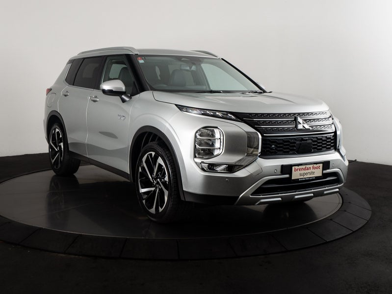 2025 Mitsubishi Outlander PHEV XLS 4WD 7 Seater