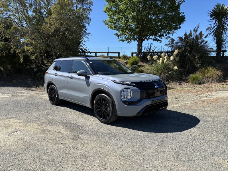 2025 Mitsubishi Outlander VRX 2.5P/4WD/CVT AUTO...