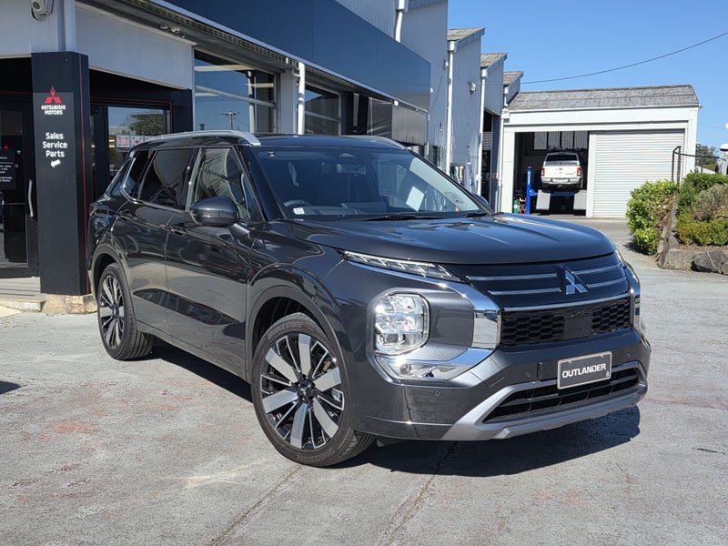 2025 Mitsubishi Outlander VRX 4WD 2.5P