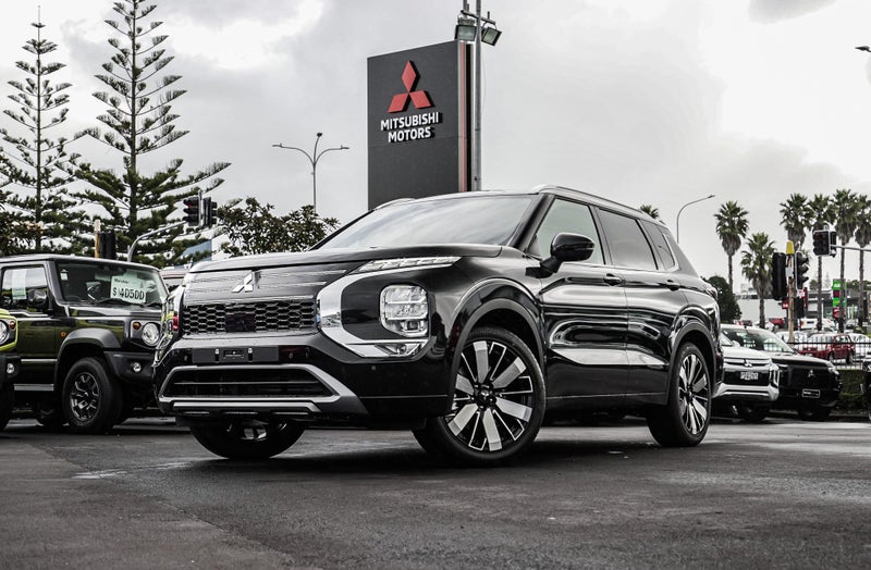 2025 Mitsubishi Outlander VRX 4WD