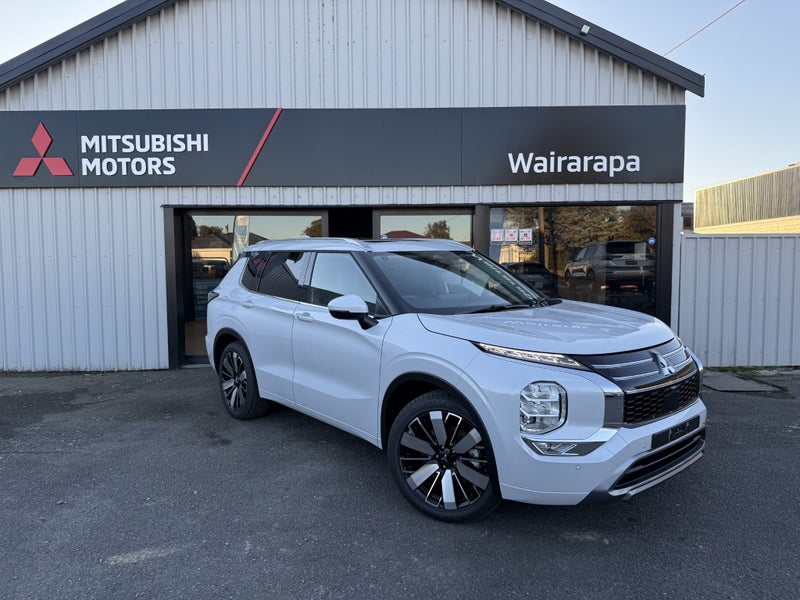 2025 Mitsubishi Outlander Vrx