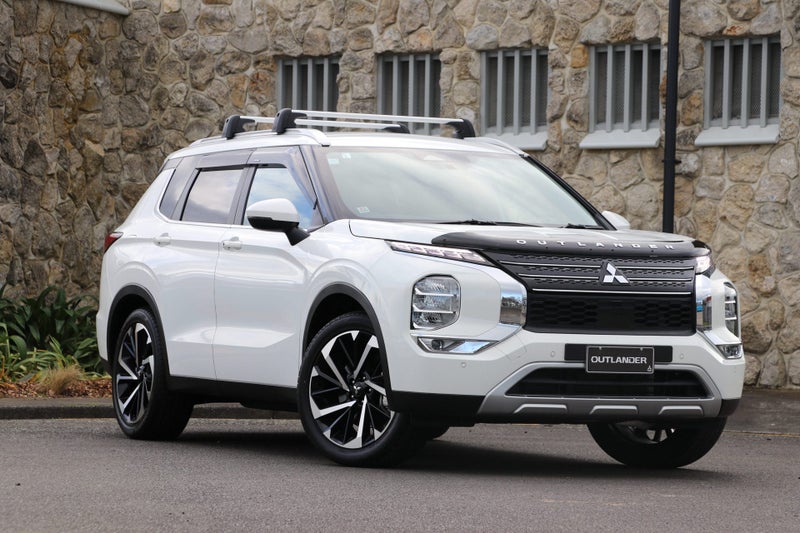 2025 Mitsubishi Outlander XLS 2WD 2.5P