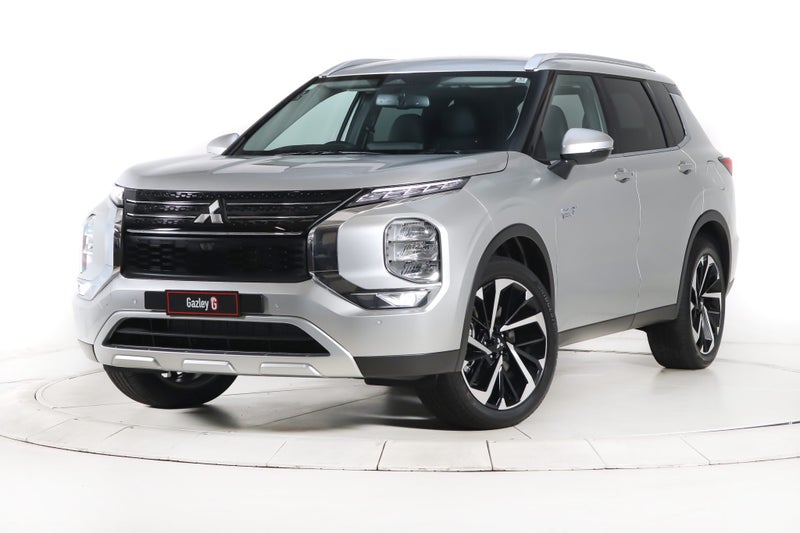 2025 Mitsubishi Outlander XLS PHEV 4WD