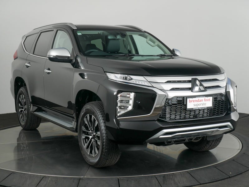 2025 Mitsubishi Pajero Sport 2.4D VRX 4WD 8AT 7...
