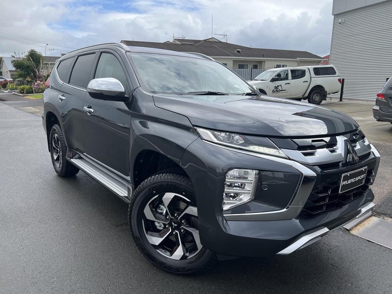 2025 Mitsubishi Pajero Sport VRX