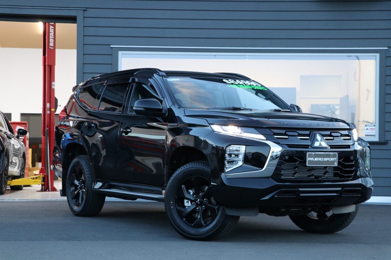 2025 Mitsubishi Pajero Sport VRX Black Edition 4WD