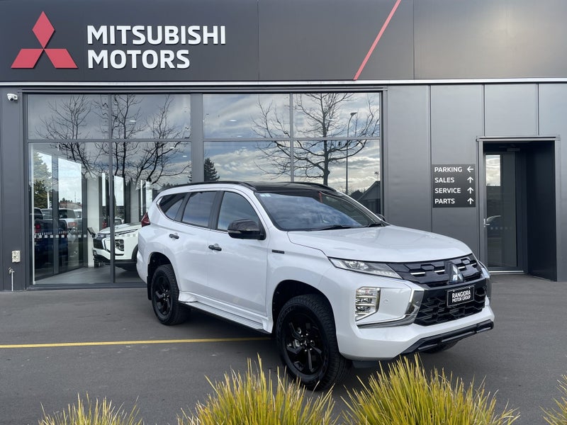2025 Mitsubishi Pajero Sport VRX Black Edition...