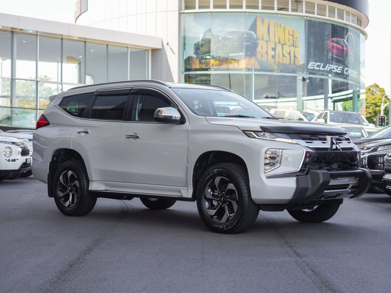 2025 Mitsubishi Pajero Sport VRX Demo 4WD