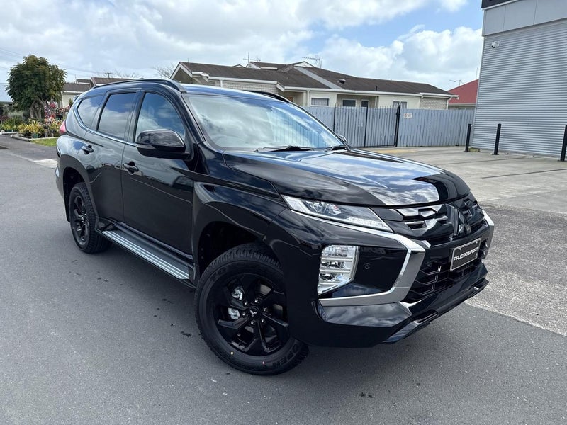 2025 Mitsubishi Pajero Sport VRXB Black Edition