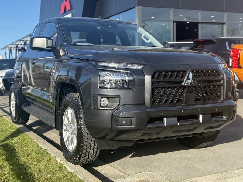 2025 Mitsubishi Triton Cc C Glx 4Wd 6At 2.4