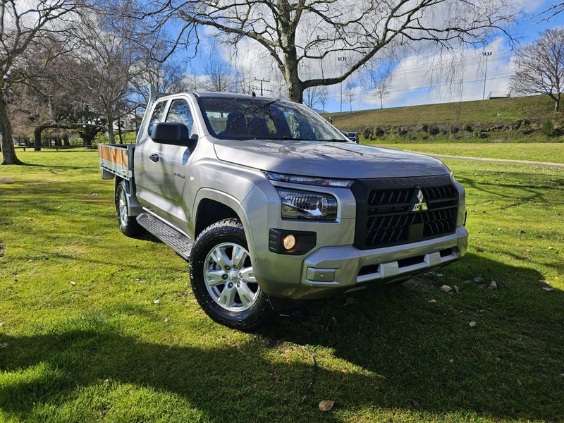 2025 Mitsubishi Triton CC C GLX 4WD 6AT 2.4