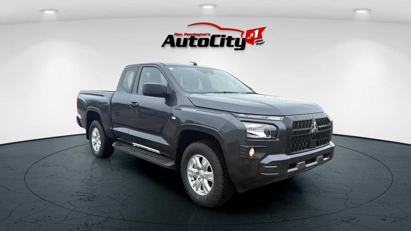 2025 Mitsubishi Triton CC GLX 4WD 6AT 2.4DT