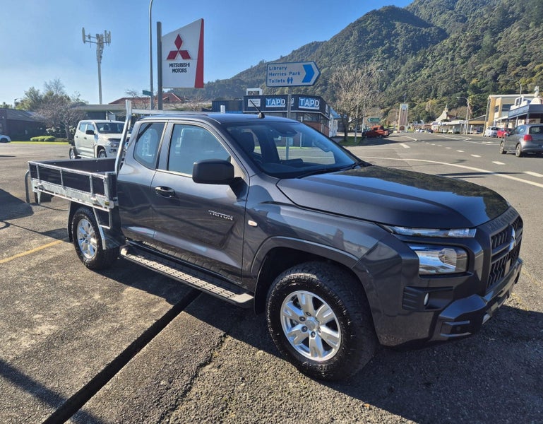 2025 Mitsubishi Triton CC GLX 4WD F/D